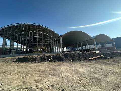 Estructura metálica de domos y cubiertas